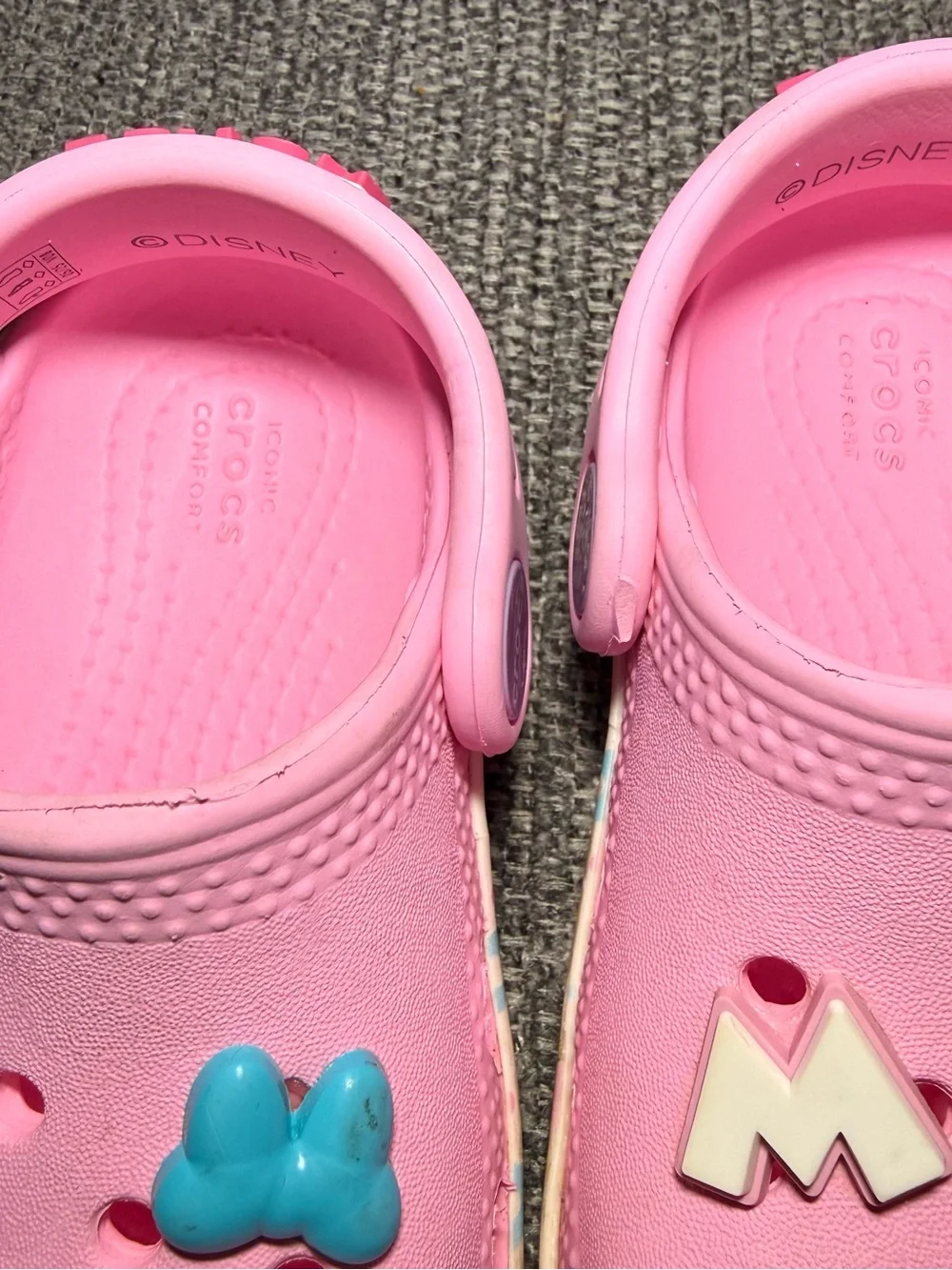 Crocs x Disney Toddler Girls Minnie and Friends Classic Clogs size C6 - Picture 6 of 9